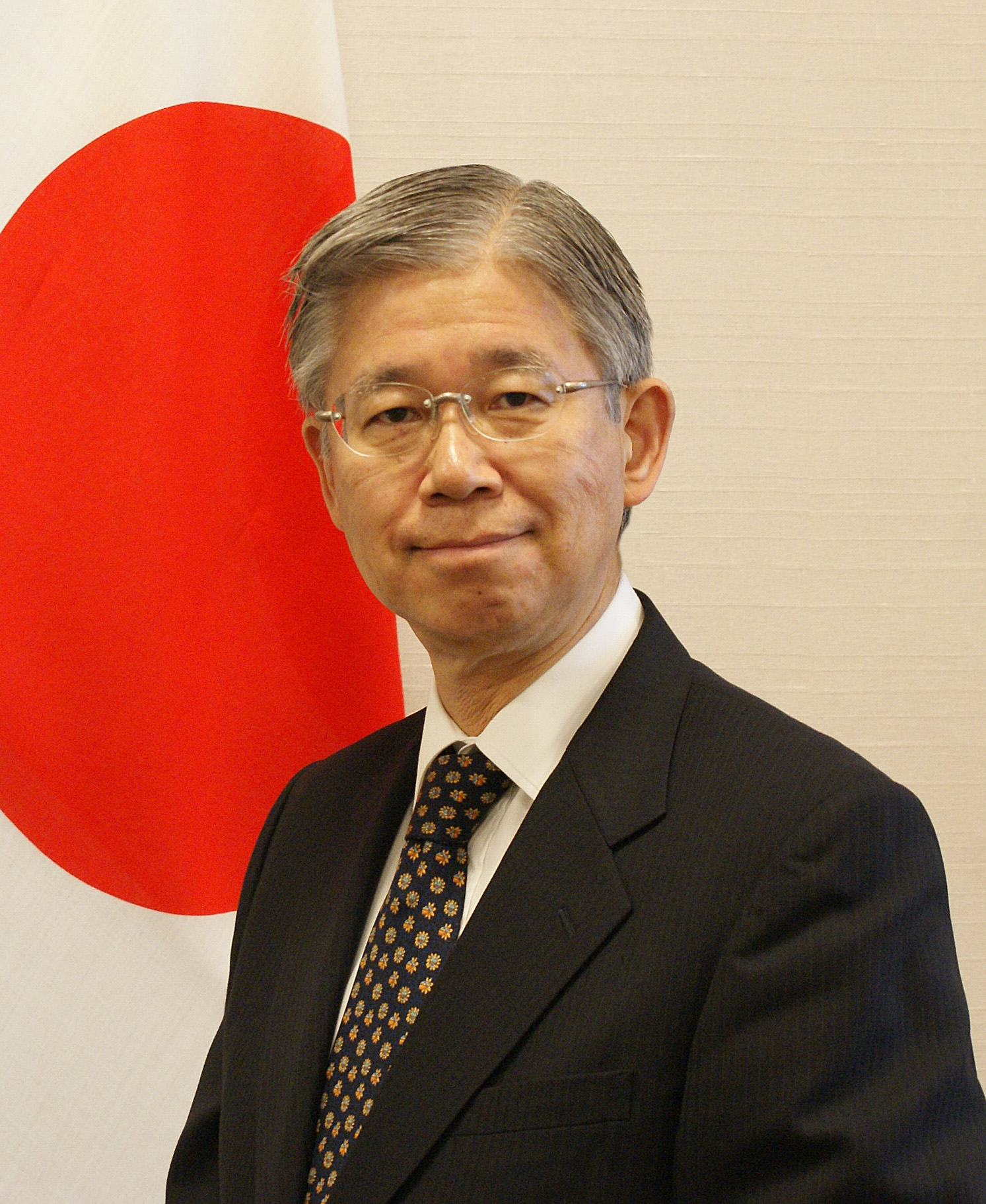 Embajador Yasushi Takase